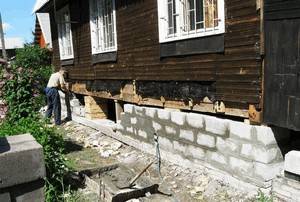 Процесс работ по замене фундамента